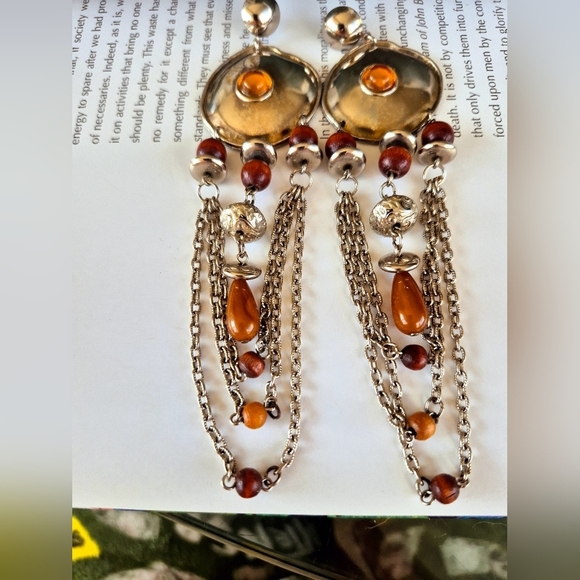 Elegant Silver and Gold Chain Earrings - Picture 8 of 10